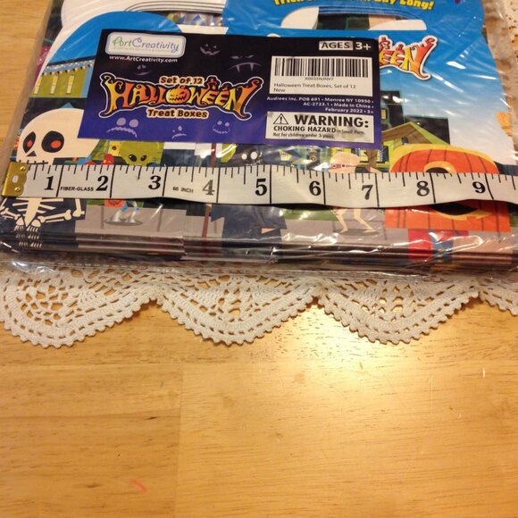 Halloween Treat boxes for handing out holiday goodies, 24 boxes - Picture 2 of 6